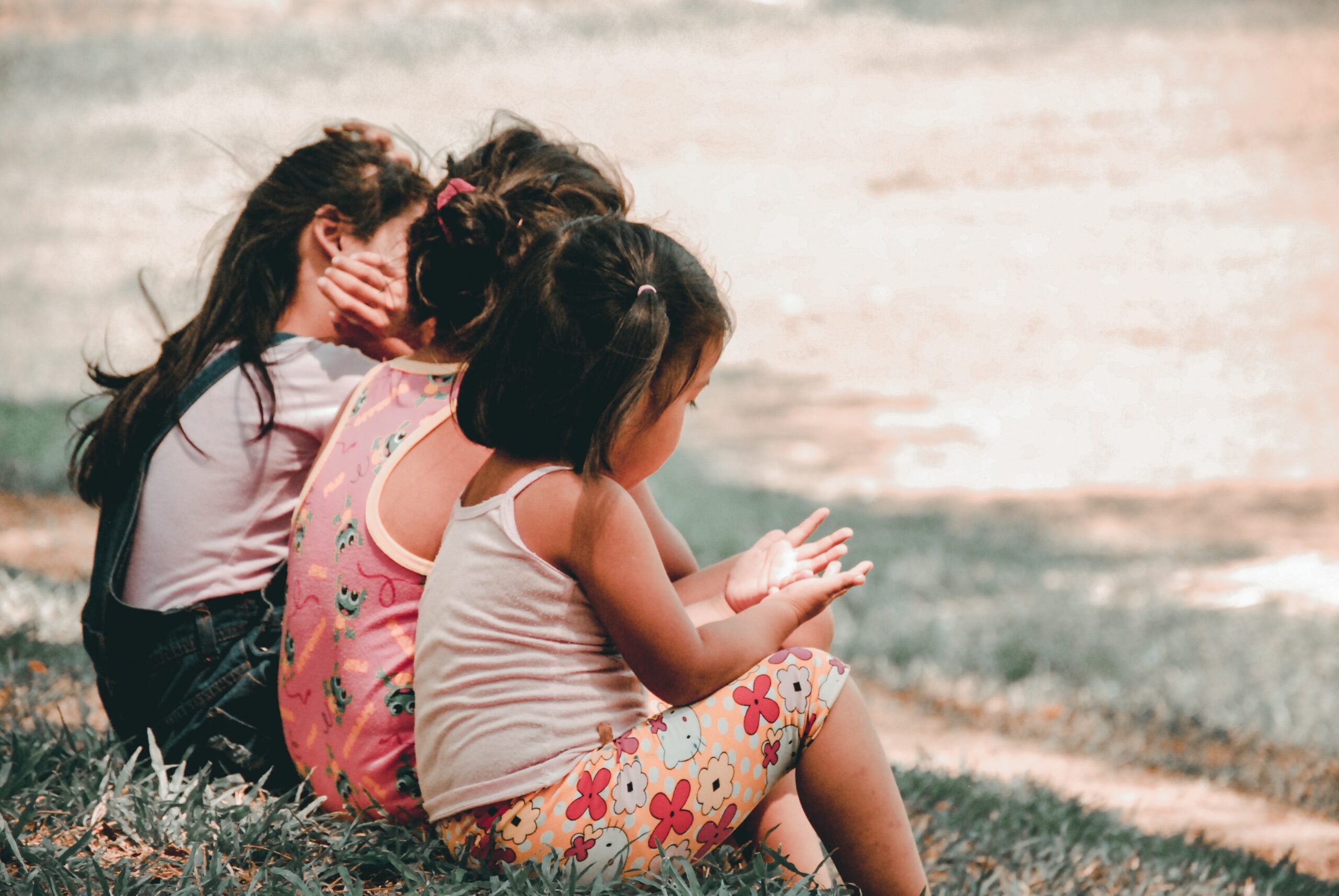 Highly sensitive kids prefer one or two close friends