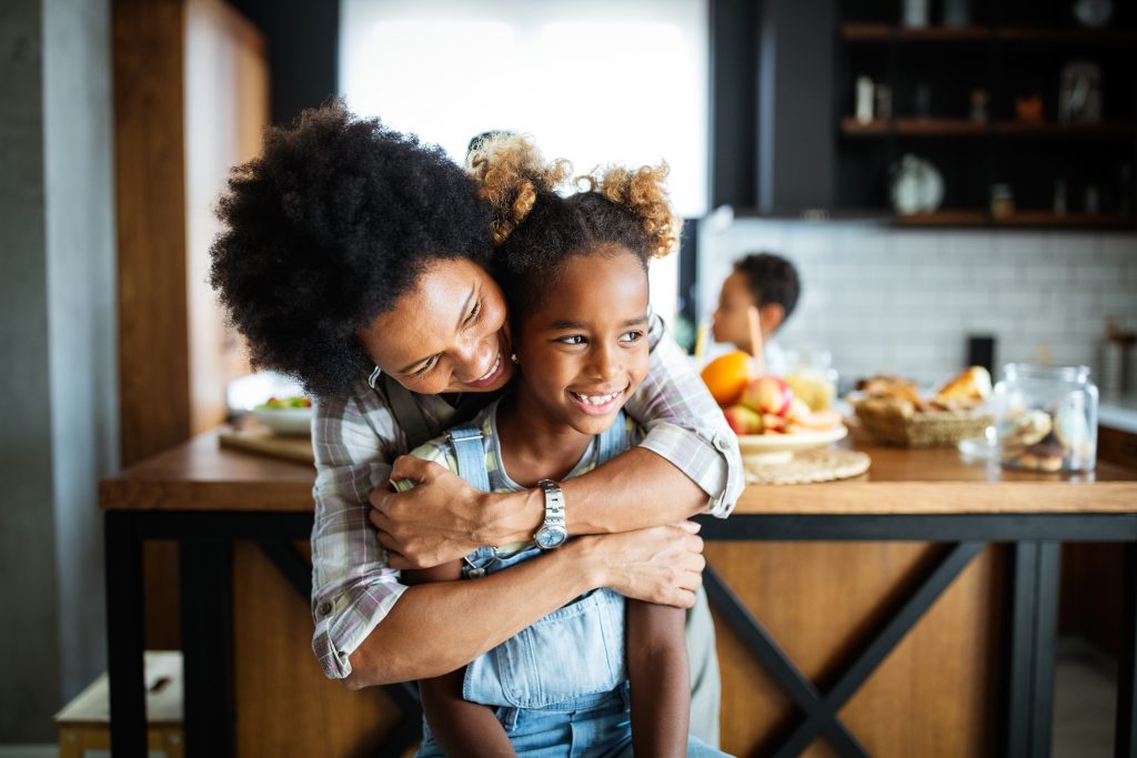 8 signs someone was raised by a genuinely good mother, according to psychology