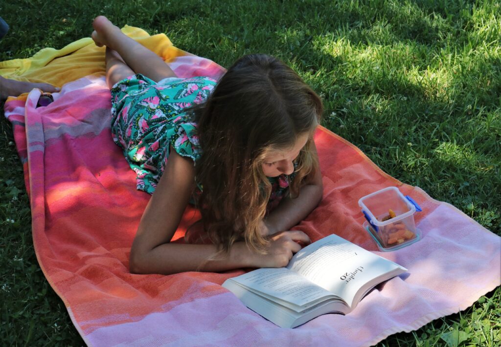 girl reading in the park